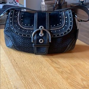 Medium coach handbag